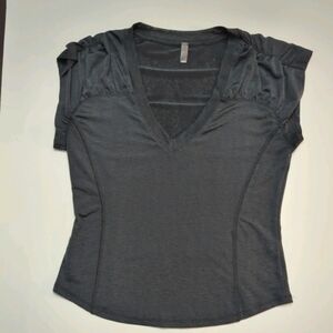 Free People FP Movement True North Medium Black Ruched Cinched Sleeve Short Top